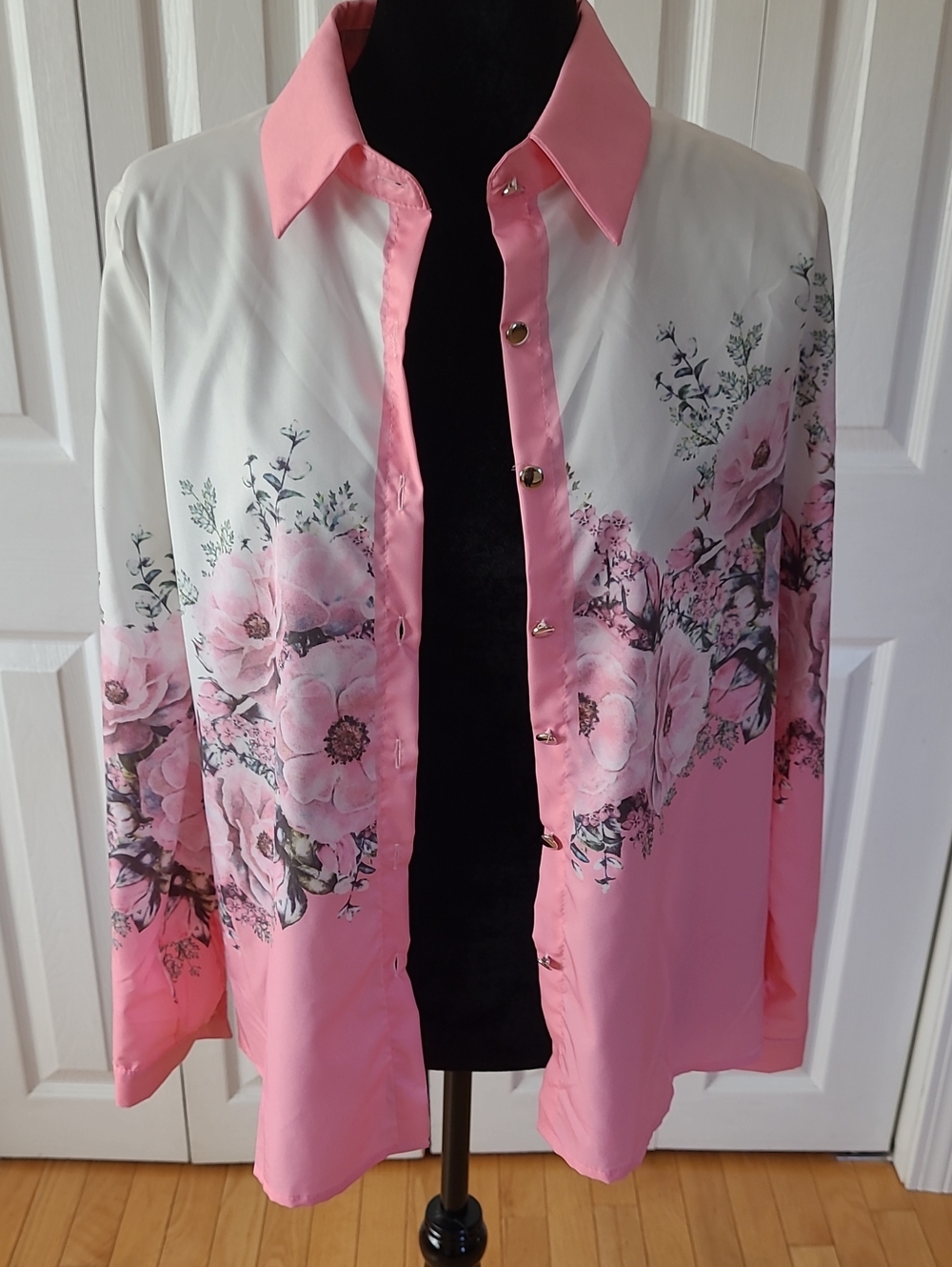 Pink and White Floral polyester Button-Up Blouse